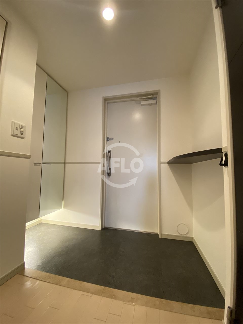 ロイヤルパークス桃坂の玄関|ロイヤルパークス桃坂　玄関