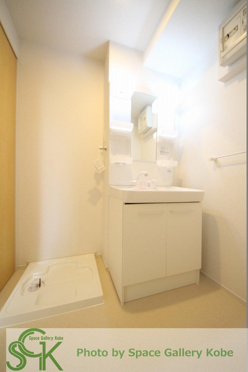 ディアコート二見Ⅰの洗面所|※お部屋により仕様が異なる場合があります。