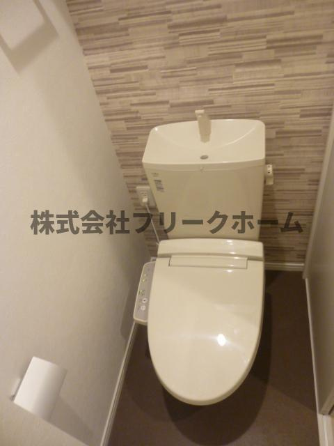 三鷹市下連雀２丁目の賃貸マンションのトイレ