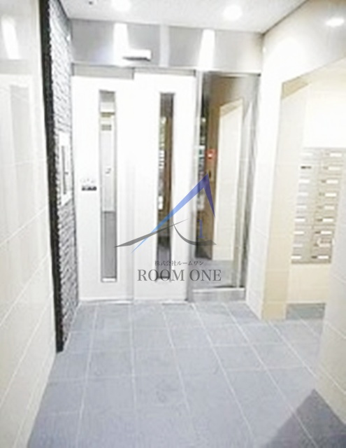 アイスバーグのエントランス|エントランスです。