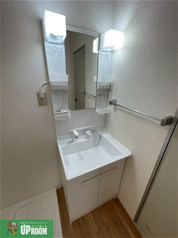 ファミール城東の洗面所