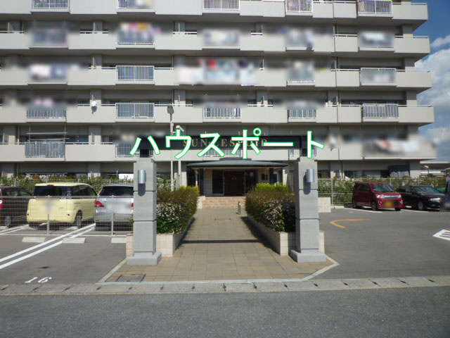 【エントランス】 | サンレスポアール | 物件からJR 向日町駅まで徒歩26分