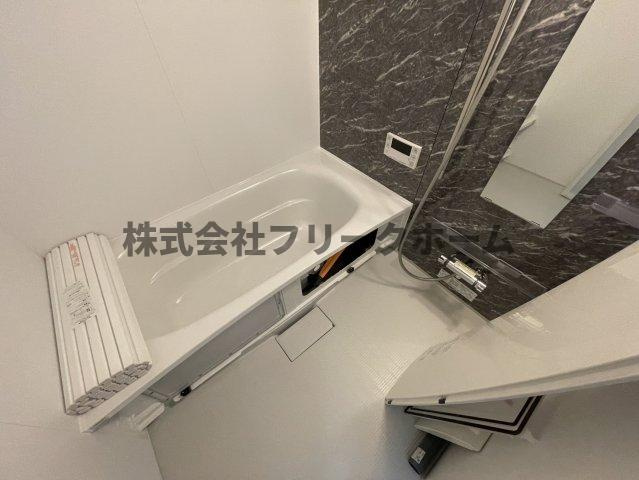 三鷹市井の頭３丁目のアパートの浴室
