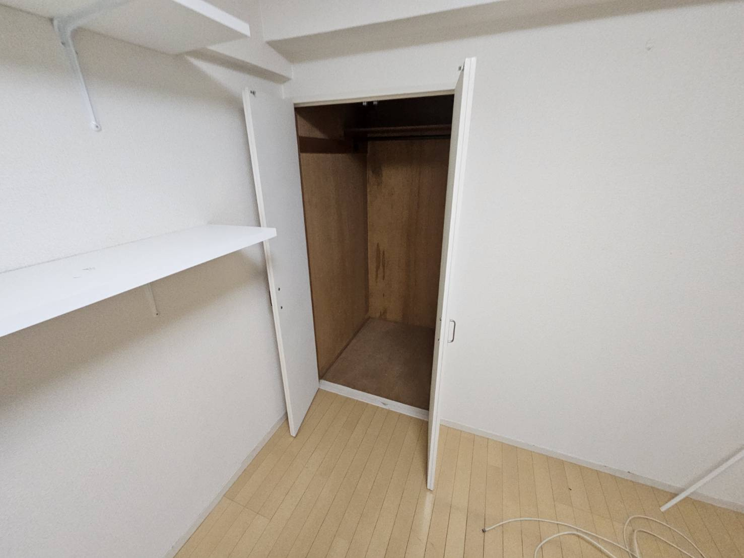 万葉ハイツ元町の収納