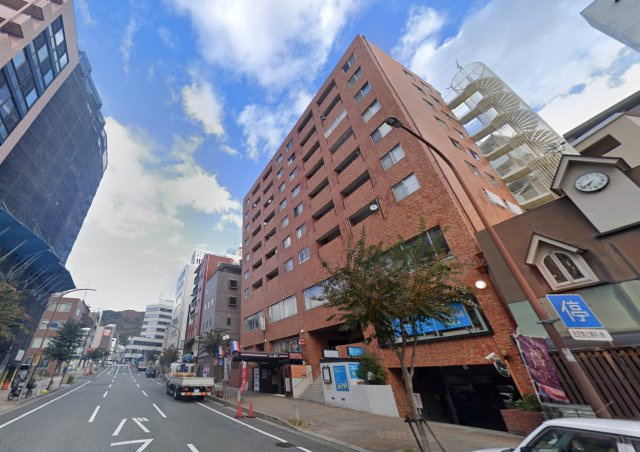 万葉ハイツ元町の外観