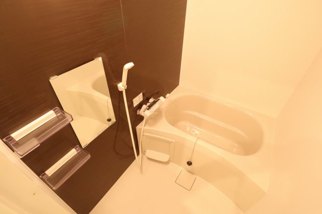 クラブメゾン明石樽屋町の浴室