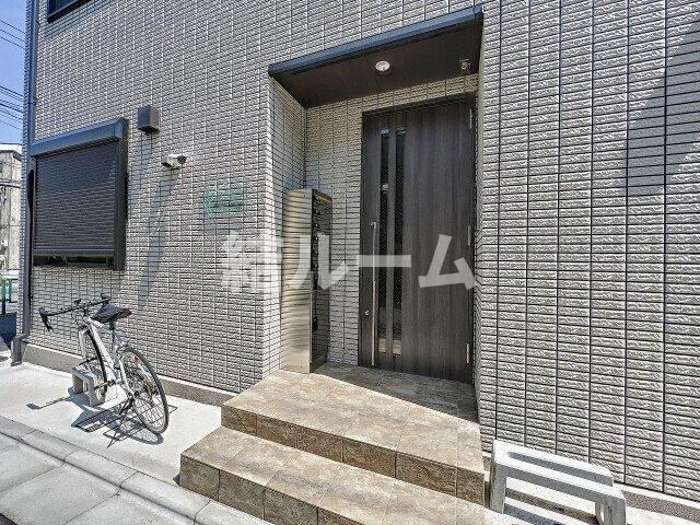 北区上十条４丁目の賃貸マンションのエントランス