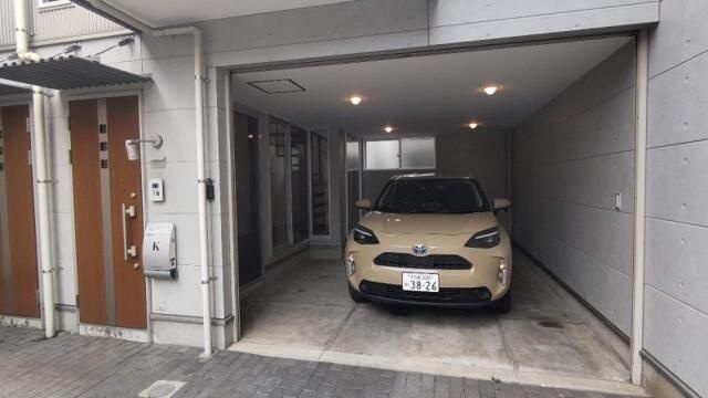 Ｏｎｚｅ　Ｇａｒａｇｅの駐車場