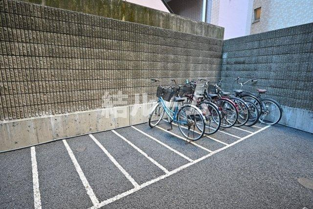 豊島区北大塚２丁目の賃貸マンションの駐車場