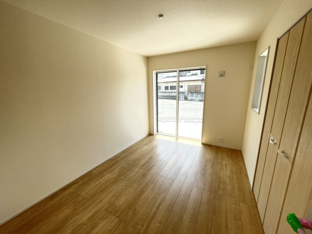 高崎市新町（全3棟）3号棟の洋室