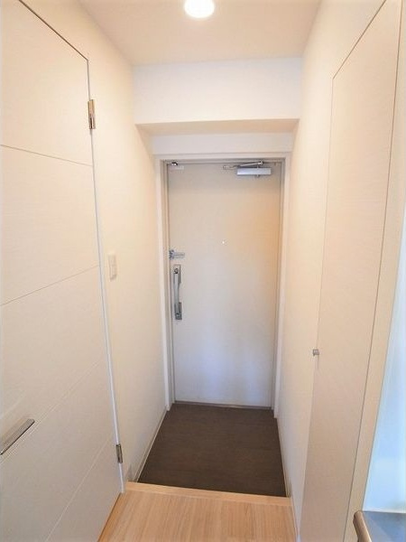 ルミノス千種の玄関