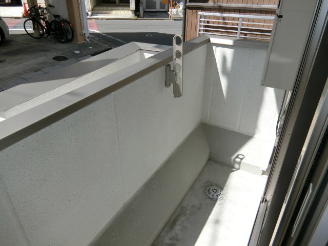 ＶＩＬＬＡ　ＢＥＬＬＥ　ＴＥＩＮＴＥのバルコニー