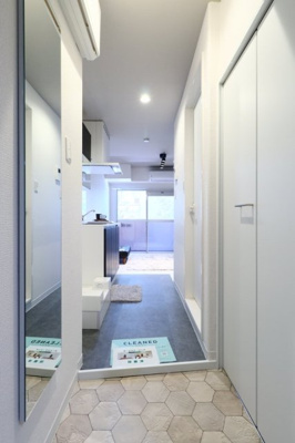 【玄関】 | ロジマン御苑