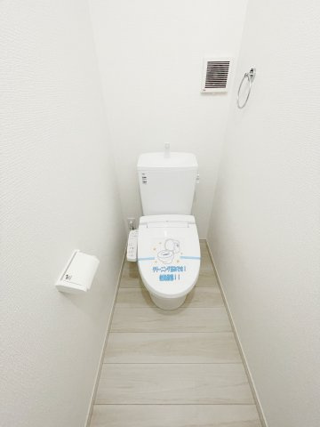 新築戸建・新築建売　玉村町9期　芝根小学校・南中学校のトイレ|トイレは1階と2階についているのでお出かけ前や夜間も安心◎