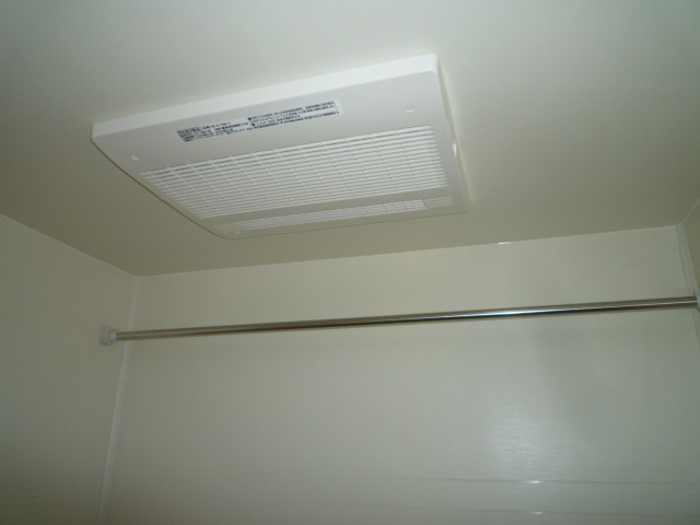 ＦＬＯＷＥＲ　ＬＯＡＤ　３２５の浴室|浴室乾燥機