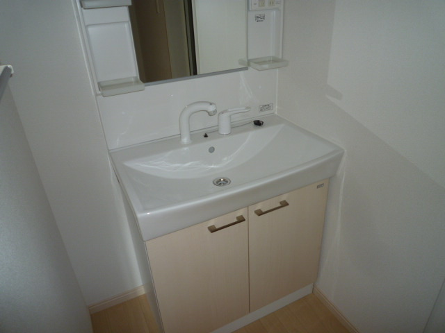 ＦＬＯＷＥＲ　ＬＯＡＤ　３２５の独立洗面台|洗髪洗面化粧台