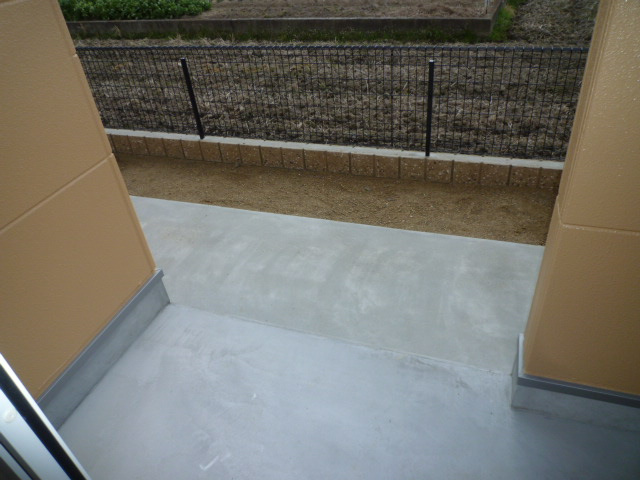 ＦＬＯＷＥＲ　ＬＯＡＤ　３２５の庭