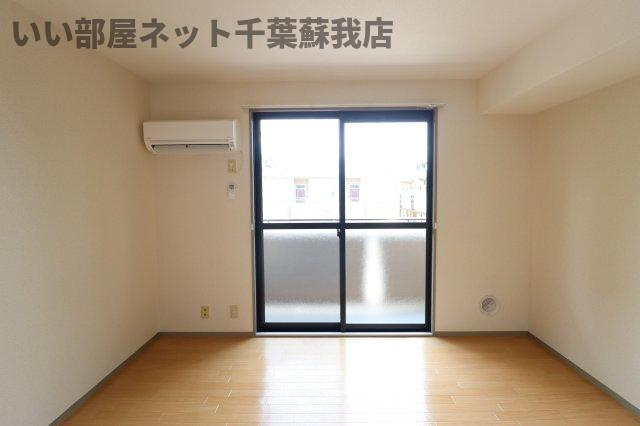 ランドウィン　六番館の洋室|コンパクトで使いやすい洋室です