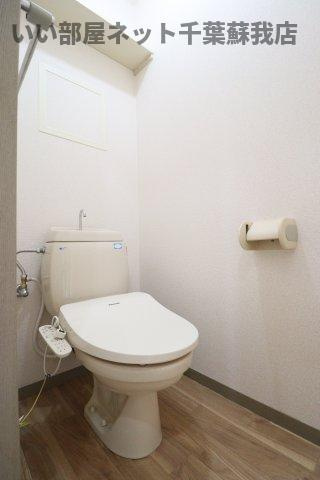 ランドウィン　六番館のトイレ|落ち着いた色調のトイレです