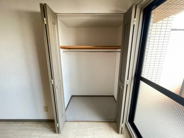 FLEX21久留米一番街の収納|こまごまとしたものを収納できそうですね※別号室の写真になります