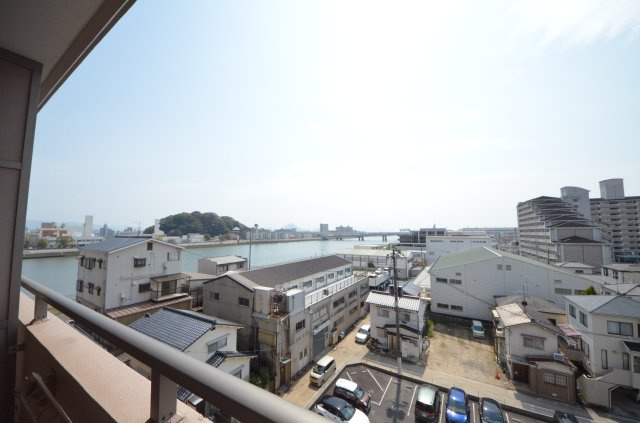 ローレルコート観音新町の展望|バルコニーの先には、視界を遮るもののないリバービューが広がります。