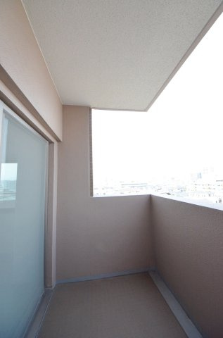 ローレルコート観音新町の展望|角部屋の為、バルコニーは三か所あります