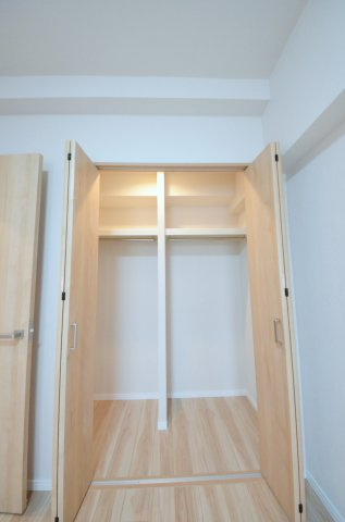 藤和シティコープ舟入の収納|各居室に機能的なクローゼットを完備。タンスなどの大型家具を買い足す必要がないため、お部屋の面積を最大限に活かせます。