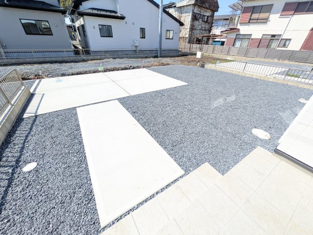 水戸市東台　1期　新築戸建　2号棟の駐車場