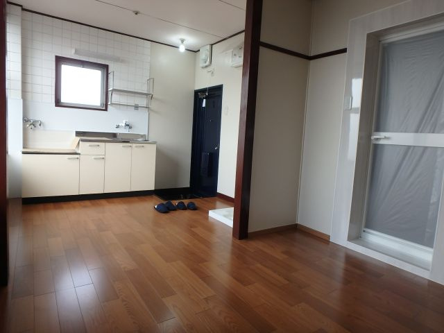 ニュー高井田マンションの居間・リビング