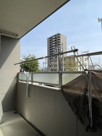 アルファステイツ桑原中央通りのバルコニー