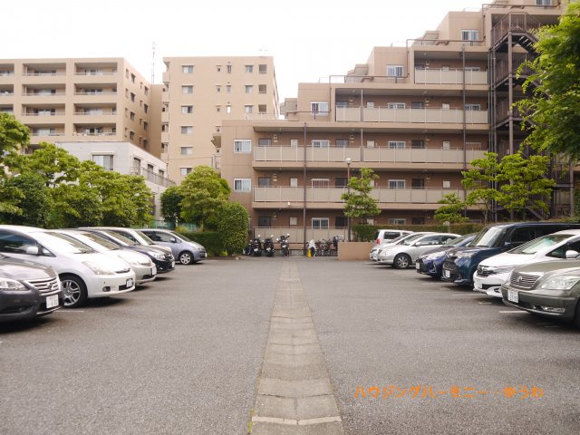 【駐車場】 | 洋伸小豆沢公園マンション | 自走式の駐車場がありますので、車必須のかたには、安心です。