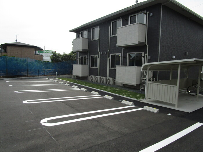 よつ葉館・蒼い館・まほろ館・ほくと館　まほろ館の駐車場