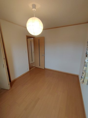 豊川市本野ケ原戸建の居間・リビング