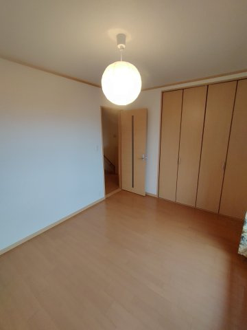 豊川市本野ケ原戸建の居間・リビング