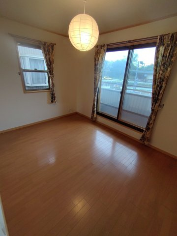 豊川市本野ケ原戸建の居間・リビング