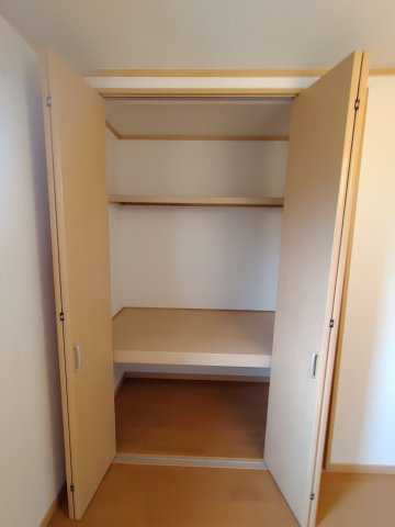 豊川市本野ケ原戸建の収納