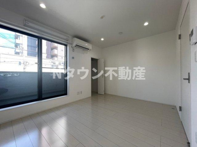 【洋室】 | アーバンコート | 落ち着いた色調の洋室です