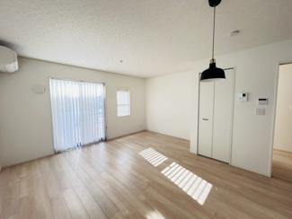 【居間・リビング】 | 四街道市小名木　中古戸建　四街道駅