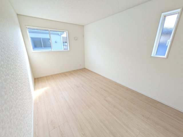 ひたちなか市平磯遠原町　第2　新築戸建て　1号棟の洋室|陽当たりの良い明るい洋室です♪