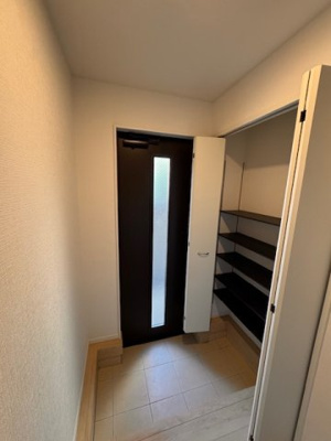 【玄関】 | Cradlegarden西区比良第16全5棟【仲介手数料無料　比良小　山田東中】 | 今すぐのご案内可能です！→  0120-336-922　までお気軽にお問い合わせください。