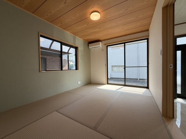 水口町本町2丁目　リフォーム済物件の和室