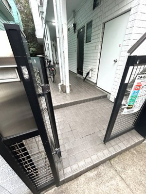 【エントランス】 | こうりんかん