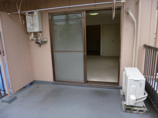 スカイコーポ坂本のバルコニー