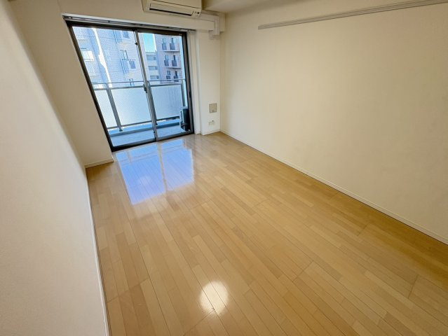 PARK SQUARE国府台の居間・リビング