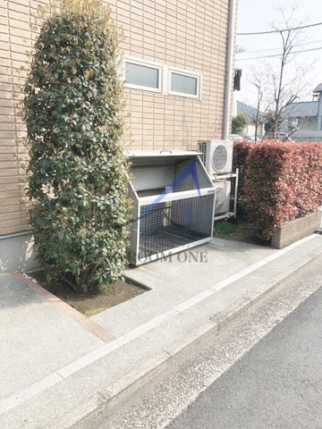 メゾンドクレール吉祥寺のその他共用部分|敷地内ごみ置き場です。