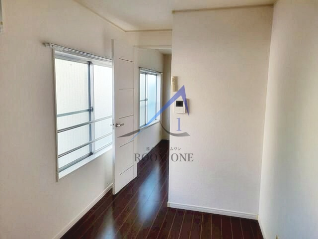 コーポアイリスの居間・リビング|洋室のお部屋です。