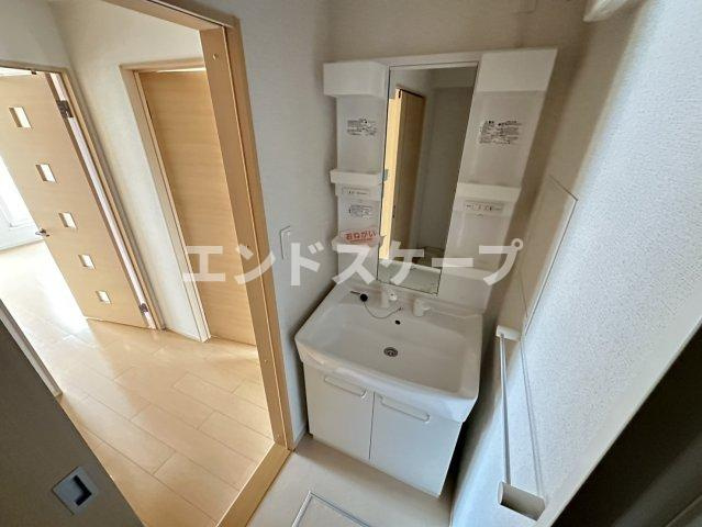 シュティルＡの玄関|高崎、前橋のお部屋探しはエンドスケープまで！お客様の理想お聞かせ下さい♪