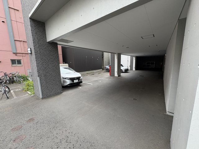 【駐車場】ＫＤＸレジデンス南三条 