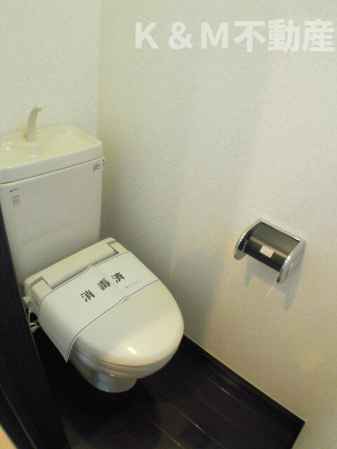 ＰＡＴＩＯ　ＳＱＵＡＲＥのトイレ|落ち着いた色調のトイレです