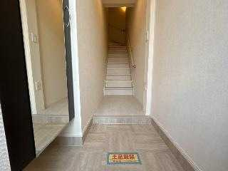 プルトワの玄関